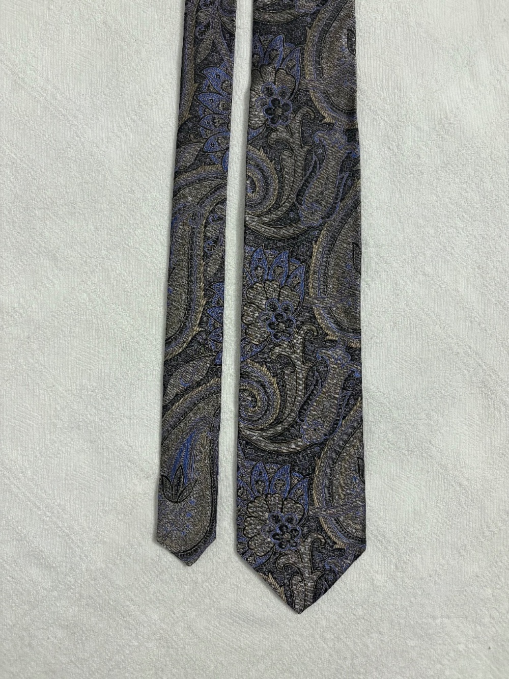 Ventura Men's Paisley Necktie All Silk Made In USA Purple Gold Bronze